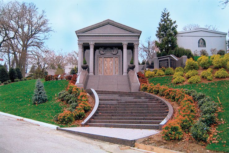 Dowd Private Estates® Mausoleum
